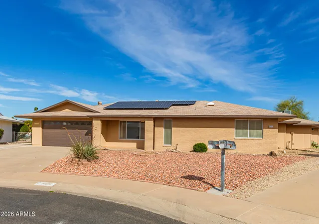 Photo 3 of Single family home for sale at 9702 W Branding Iron Dr, Sun City, AZ 85351 | MLS# 6949719 | Listing updated on 2026-09-18