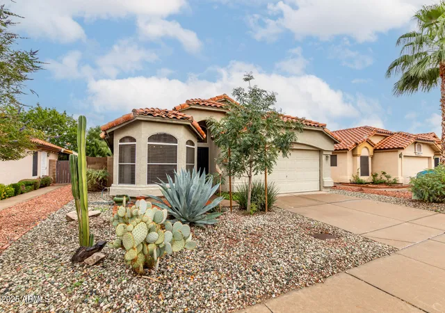 Homes for sale in Glendale, AZ | 19145 N 75Th Dr, Glendale, AZ 85308 | MLS# 7023983