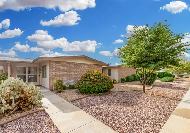 2nd image of 10311 W Ocotillo Dr, Sun City, AZ 85373 | MLS# 6949984