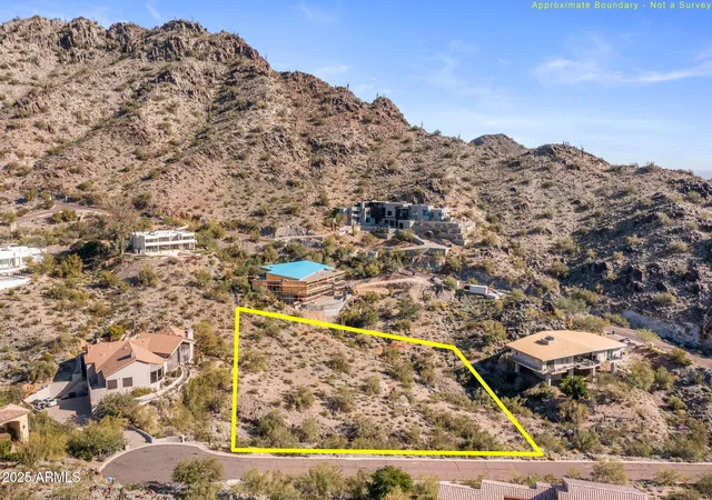 2nd image of 6725 N Palm Canyon Dr #11, Phoenix, AZ 85018 | MLS# 7010440