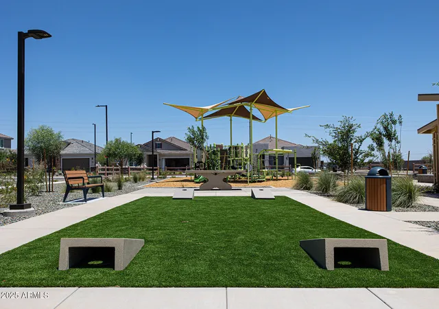 Photo 4 of Sale Pending at 14864 W Briles Rd, Surprise, AZ 85387 | MLS# 6951428 | Listing updated on 2026-08-03