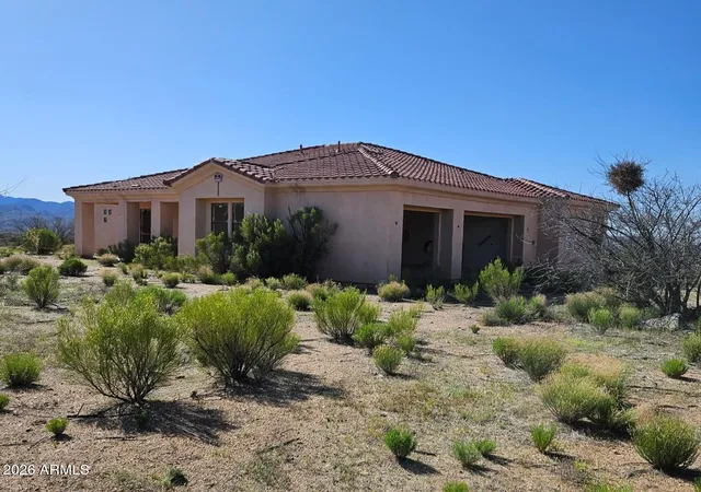 Homes for sale in Kingman, AZ | 12372 E Old Mule Dr, Kingman, AZ 86401 | MLS# 6951990