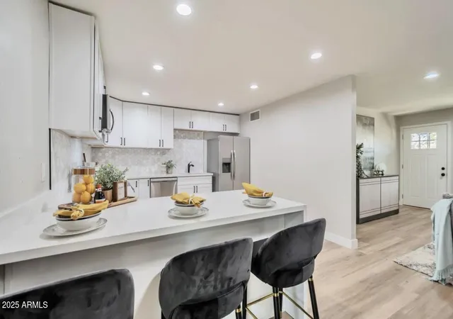 4th image of 346 E Broadway Ln, Tempe, AZ 85282 | MLS# 6951623