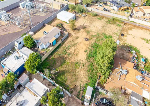 Photo 3 of Land for sale at 1724 W Desert Cvs Ave, Phoenix, AZ 85029 | MLS# 6978181 | Listing updated on 2026-05-27