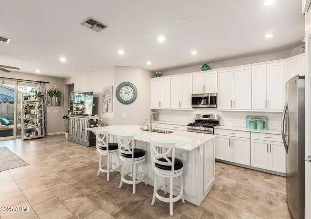 4th image of 9341 W Willow Bend Ln, Phoenix, AZ 85037 | MLS# 6952048