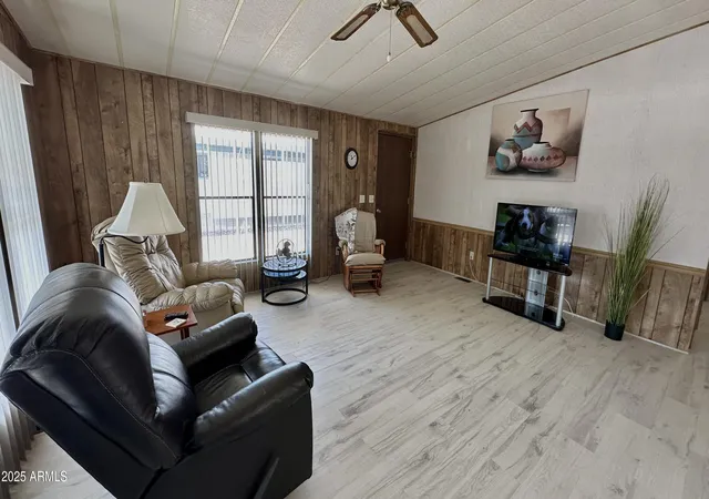Photo 3 of Manufactured home for sale at 834 S Meridian Rd #124, Apache Junction, AZ 85120 | MLS# 6952246 | Listing updated on 2026-06-07