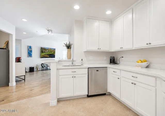 Photo 3 of House for sale at 5350 E Deer Valley Dr #4267, Phoenix, AZ 85054 | MLS# 6954920 | Listing updated on 2026-10-03
