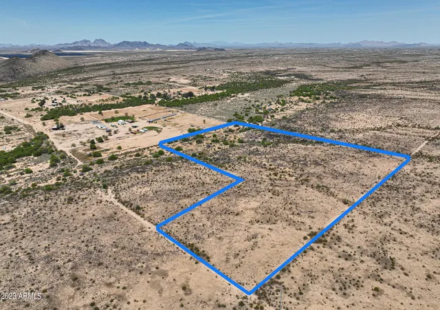 Photo 4 of Land for sale at 0 401 42 036h, Arlington, AZ 85322 | MLS# 6952425 | Listing updated on 2025-11-29
