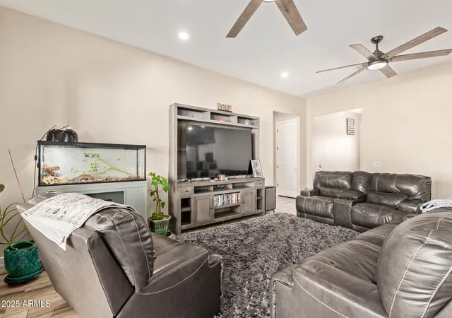 5th image of 8998 W Garnet Mountain Dr, Casa Grande, AZ 85194 | MLS# 6953412