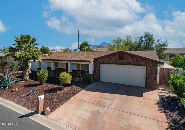 2nd image of 637 S Copper Dr, Apache Junction, AZ 85120 | MLS# 6998791