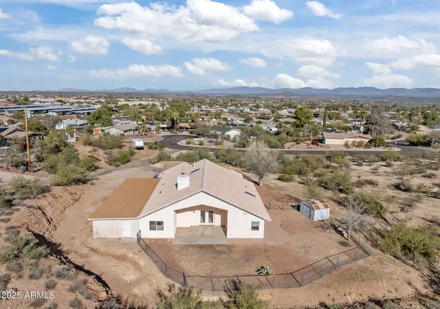 Photo 3 of Single family home for sale at 1847 Vista Dr, Wickenburg, AZ 85390 | MLS# 6953654 | Listing updated on 2026-07-07