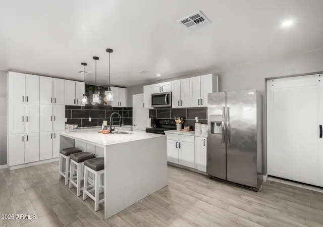 Photo 4 of Single family home for sale at 45001 W Honeycutt Ave, Maricopa, AZ 85139 | MLS# 6965787 | Listing updated on 2026-08-21