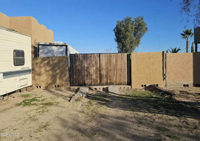 Photo 3 of Single family home for sale at 33340 W Lower Buckeye Rd, Tonopah, AZ 85354 | MLS# 6955015 | Listing updated on 2026-05-29