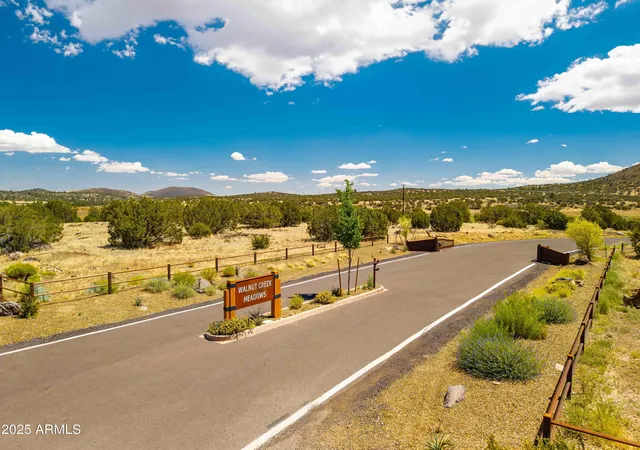 Photo 4 of Single family home for sale at 6298 Meadows Ln, Flagstaff, AZ 86004 | MLS# 6955946 | Listing updated on 2026-08-11