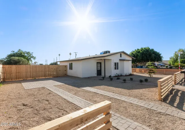 2nd image of 1321 W Mountain View Rd, Phoenix, AZ 85021 | MLS# 6956130