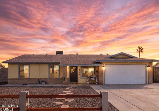 1st image of 6925 W Sunnyslope Ln, Peoria, AZ 85345 | MLS# 6956749