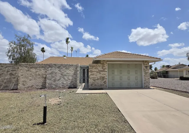 Photo 3 of Single family home for sale at 9803 W Pebble Beach Dr, Sun City, AZ 85351 | MLS# 6958419 | Listing updated on 2026-09-01