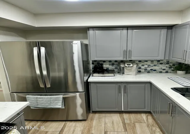 Listing Photo 5 - Condo for sale in building located at 1251 E Maryland Ave, Phoenix, AZ 85014 - Unit #A