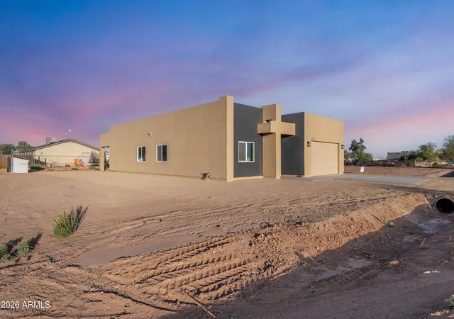 Photo 2 of Single family home for sale at 21820 W White Pine Dr, Wittmann, AZ 85361 | MLS# 6958554 | Listing updated on 2026-07-30