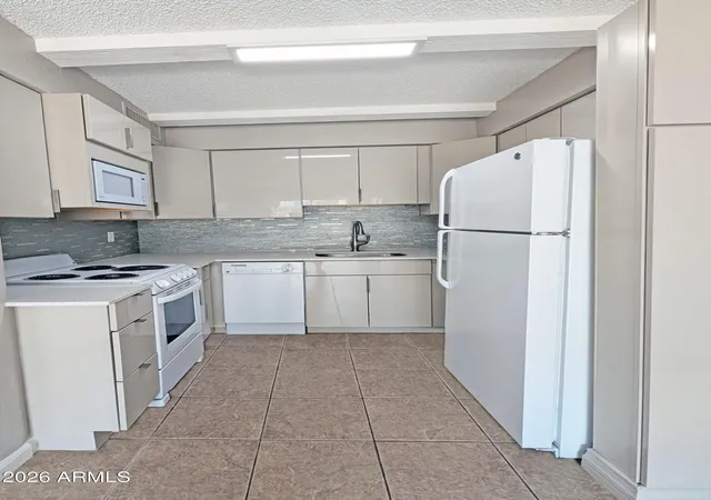 2nd image of 1018 E Osborn Rd #A, Phoenix, AZ 85014 | MLS# 6961629