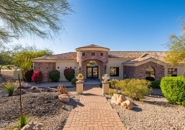 Photo 2 of Single family home for sale at 4844 S Pura Vida Way, Gold Canyon, AZ 85118 | MLS# 6959156 | Listing updated on 2026-09-12