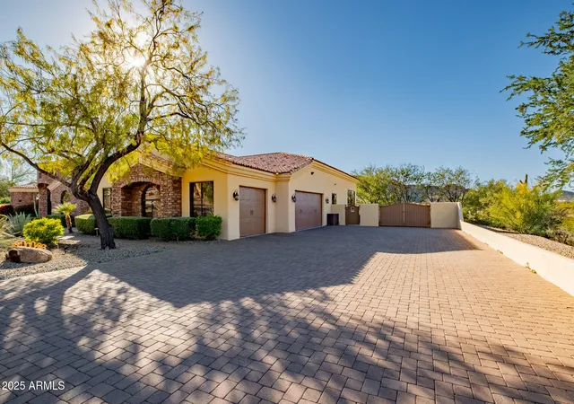 Photo 4 of Single family home for sale at 4844 S Pura Vida Way, Gold Canyon, AZ 85118 | MLS# 6959156 | Listing updated on 2026-09-12