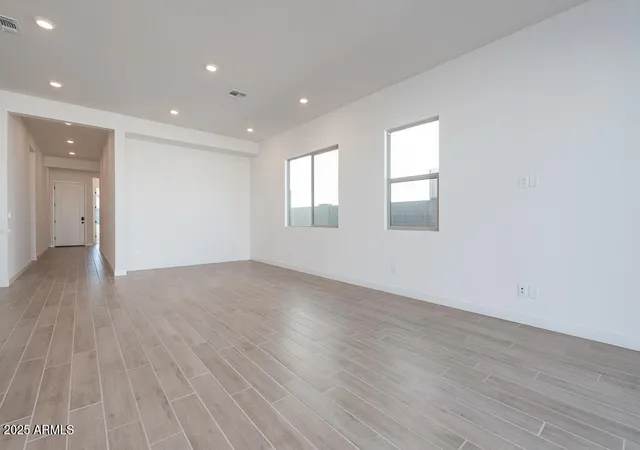 Photo 4 of Single family home for sale at 2124 E Mill Rd, San Tan Valley, AZ 85140 | MLS# 6959582 | Listing updated on 2026-10-09