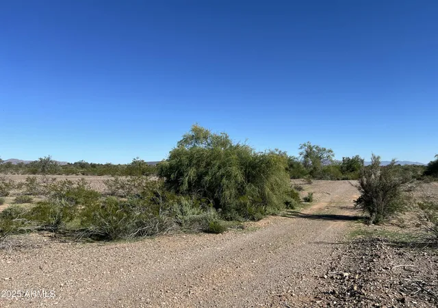 Photo 3 of Land for sale at 400th Ave Bethany Home Rd, Tonopah, AZ 85354 | MLS# 6959322 | Listing updated on 2025-12-19