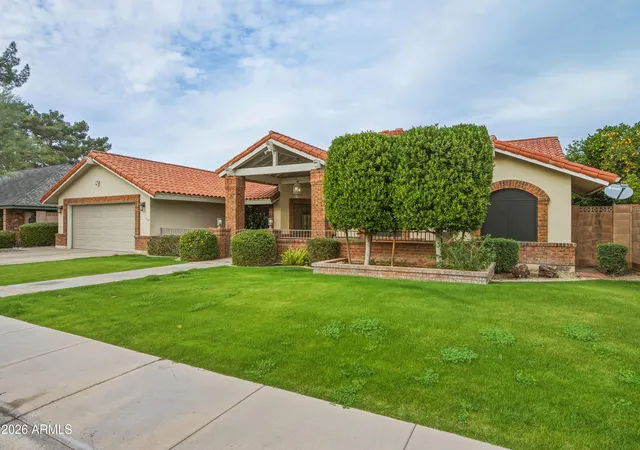 Photo 3 of Single family home for sale at 808 W Toledo St, Chandler, AZ 85225 | MLS# 6965751 | Listing updated on 2026-01-13