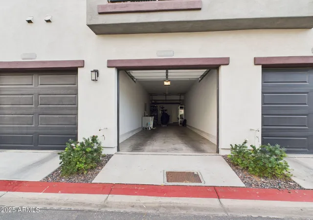 Photo 2 of Townhouse for sale at 2335 E Hidalgo Ave, Phoenix, AZ 85040 | MLS# 6961112 | Listing updated on 2026-05-19