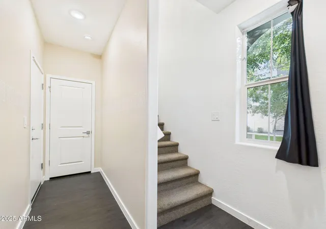 Photo 4 of Townhouse for sale at 2335 E Hidalgo Ave, Phoenix, AZ 85040 | MLS# 6961112 | Listing updated on 2026-05-19