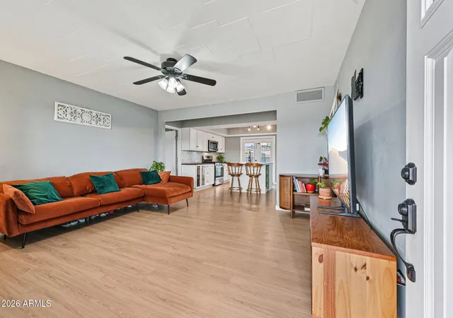 2nd image of 3338 W Corrine Dr, Phoenix, AZ 85029 | MLS# 6961169