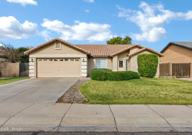 Homes for sale in Gilbert, AZ | 2864 E Pony Ct, Gilbert, AZ 85295 | MLS# 6962075