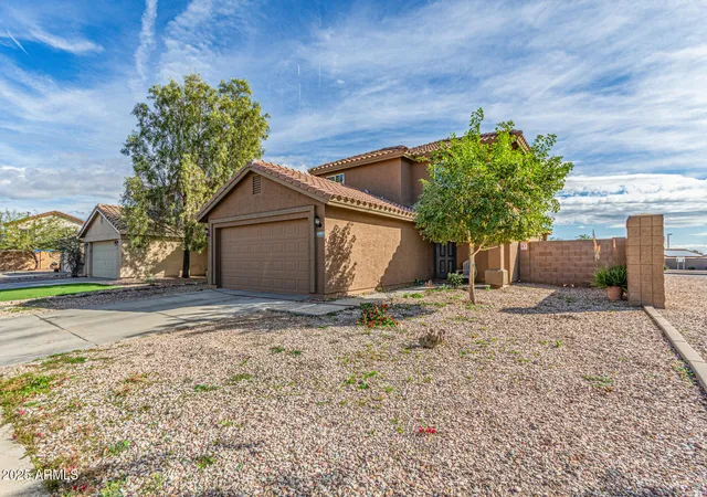 3rd image of 22613 W Desert Bloom St, Buckeye, AZ 85326 | MLS# 6962446