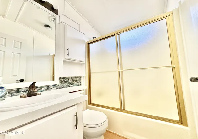 Photo 4 of Manufactured home for sale at 111 S Greenfield Rd #589, Mesa, AZ 85206 | MLS# 6962828 | Listing updated on 2026-10-06
