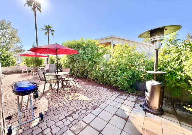 Photo 2 of Manufactured home for sale at 111 S Greenfield Rd #589, Mesa, AZ 85206 | MLS# 6962828 | Listing updated on 2026-09-16