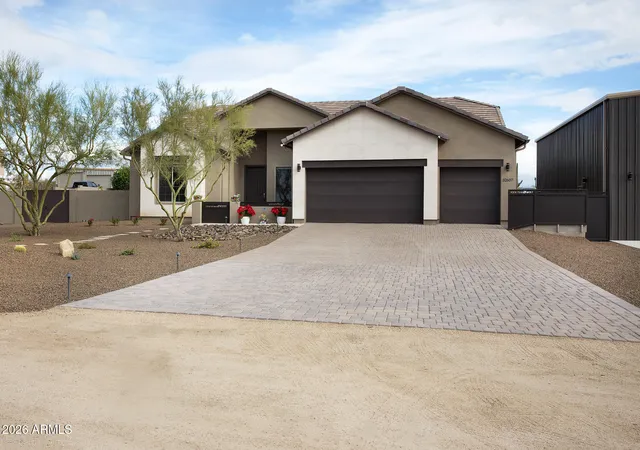 Photo 3 of Single family home for sale at 32607 N 64th Street, Cave Creek, AZ 85331 | MLS# 6963176 | Listing updated on 2026-09-29
