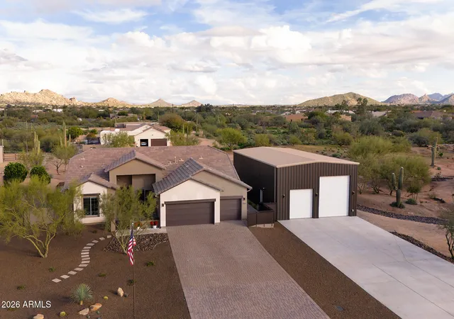 Photo 4 of Single family home for sale at 32607 N 64th Street, Cave Creek, AZ 85331 | MLS# 6963176 | Listing updated on 2026-09-29