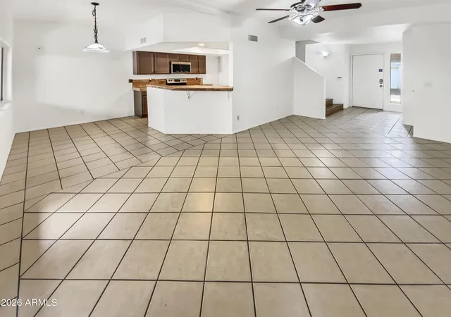 3rd image of 8605 N 67Th Ln, Peoria, AZ 85345 | MLS# 6963519