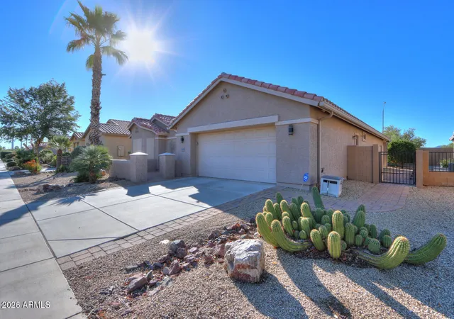 Photo 3 of Single family home for sale at 2633 E Santa Maria Dr, Casa Grande, AZ 85194 | MLS# 6971373 | Listing updated on 2026-10-22