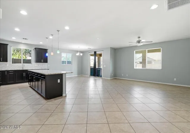 5th image of 3038 W Lynne Ln, Phoenix, AZ 85041 | MLS# 6965375