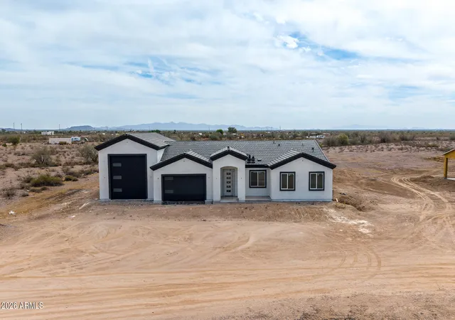 Homes for sale in Tonopah, AZ | 5853 N 425th Ave, Tonopah, AZ 85354 | MLS# 6964686