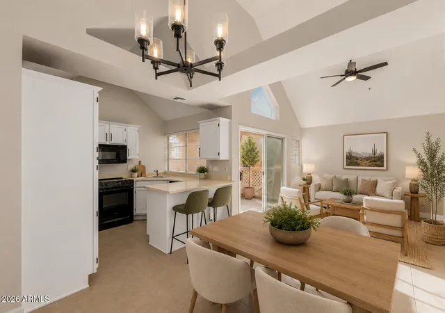 Homes for sale in Gilbert, AZ | 1633 E Lakeside Dr #35, Gilbert, AZ 85234 | MLS# 6987538