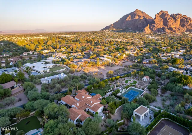 1st image of 6742 N 48th St, Paradise Valley, AZ 85253 | MLS# 6964618