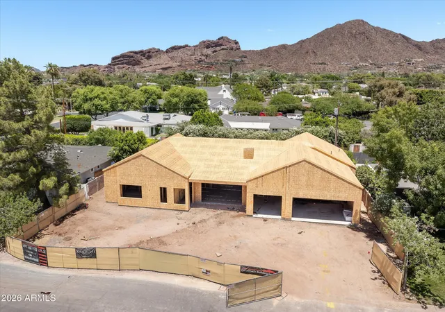2nd image of 4610 E Calle Ventura, Phoenix, AZ 85018 | MLS# 6968412