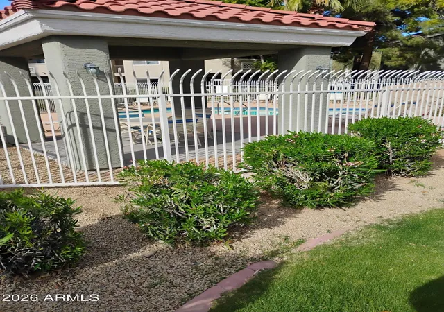 Homes for sale in Phoenix, AZ | 2929 W Yorkshire Drive, Phoenix, AZ 85027 | Houzeo