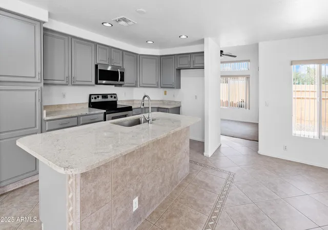 Homes for sale in Glendale, AZ | 7767 W Sierra Vista Dr, Glendale, AZ 85303 | MLS# 6966979