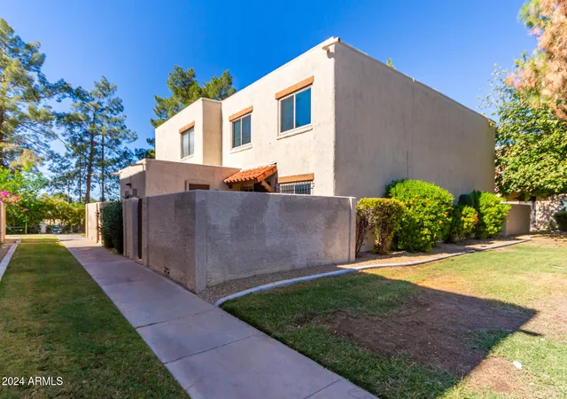 Photo 1 of Townhouse for sale at 4260 N 81st Street, Scottsdale, AZ 85251 | MLS# 6966903 | Listing updated on 2026-10-28