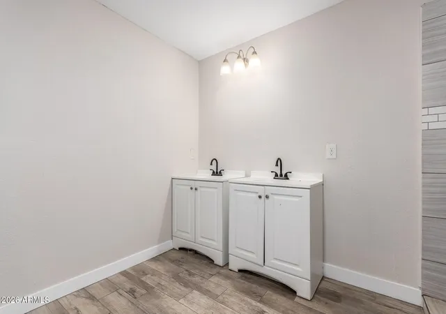 Photo 3 of Single family home for sale at 914 S 30th Drive, Phoenix, AZ 85009 | MLS# 6968847 | Listing updated on 2026-09-21