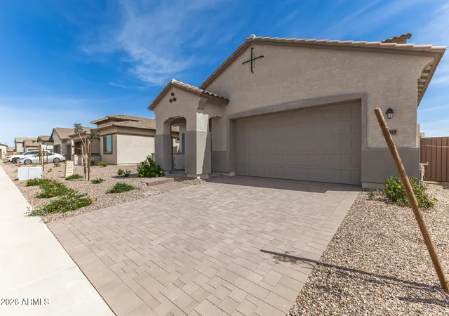 Photo 3 of Sale Pending at 43499 N Wollemi St, San Tan Valley, AZ 85140 | MLS# 6967707 | Listing updated on 2026-09-12